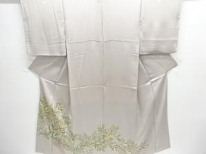 千總謹製　若松模様刺繍三つ紋色留袖